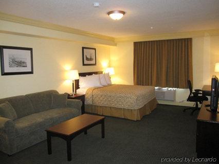 Chateau Nova Hotel Fort Mcmurray Bilik gambar